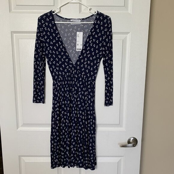 Urban Outfitters Women’s Small Navy Blue White Midi V-neck Dress Pockets Viscose - Picture 1 of 13